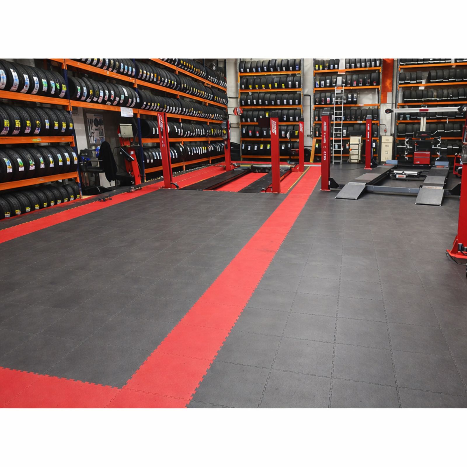 DMS Plastik uzman ekibi